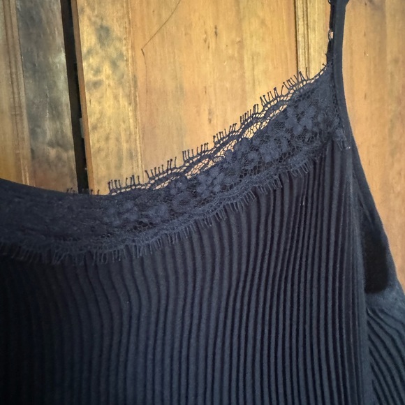 Aritzia Wilfred CORALIA BLOUSE NWT - Picture 6 of 6